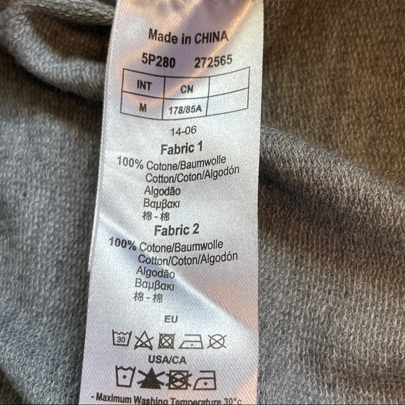 Emporio Armani Grey Jersey Fleece Bermuda Shorts Size M - Picture 2 of 7